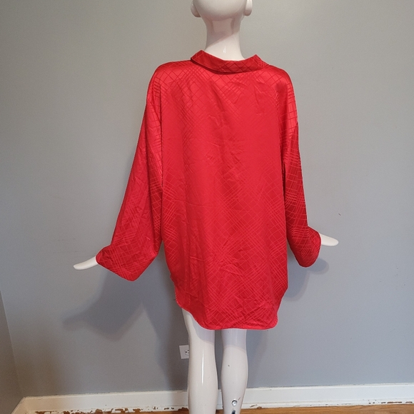 Victoria's Secret Red Satin Pajama Short Set, BNWT, Size XXL - Picture 3 of 7